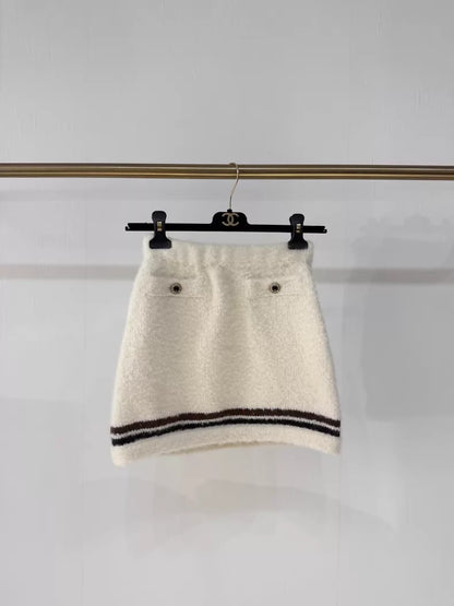 Chanel 25N off-white Skirt