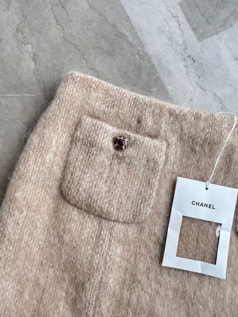 Chanel 25N beige tweed Skirt