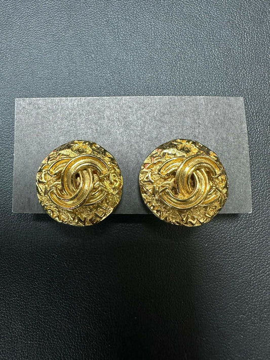 Chanel Vintage 95 Gold-Plated Round-Shaped CC Clip-on Earrings