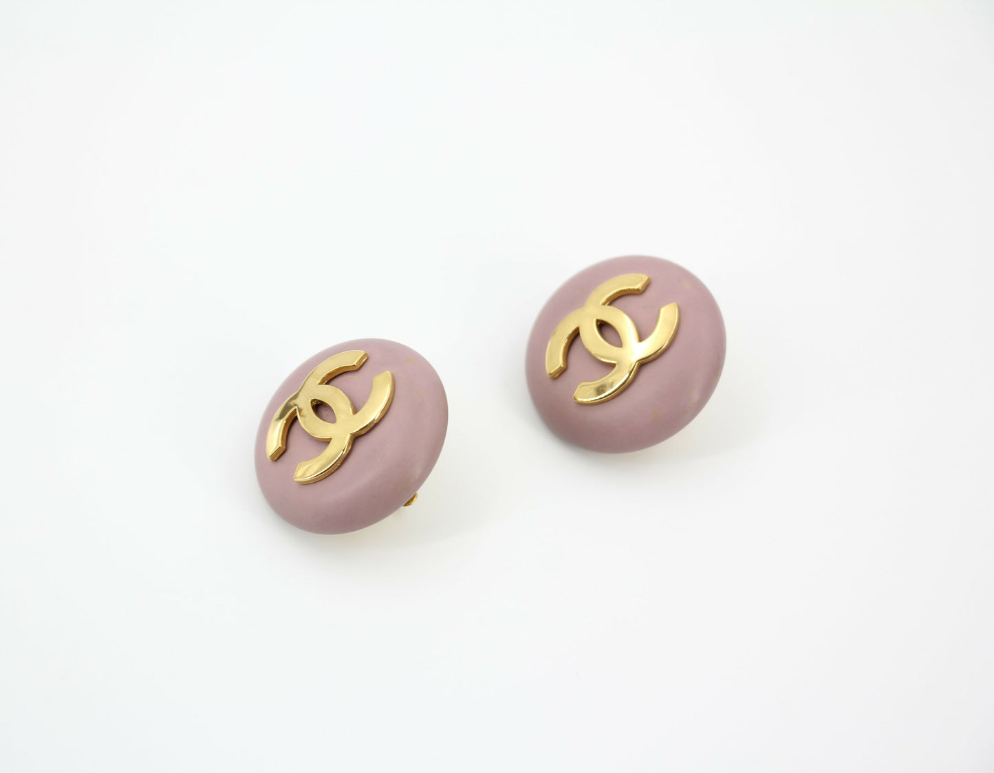 Chanel Vintage 87 Resin Purple Pink CC Logo Large Round Clip-on Earrings
