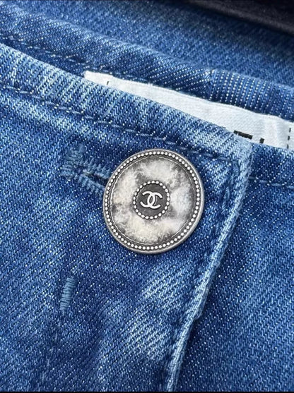 Chanel 21P Blue CC logo Camellia Jeans