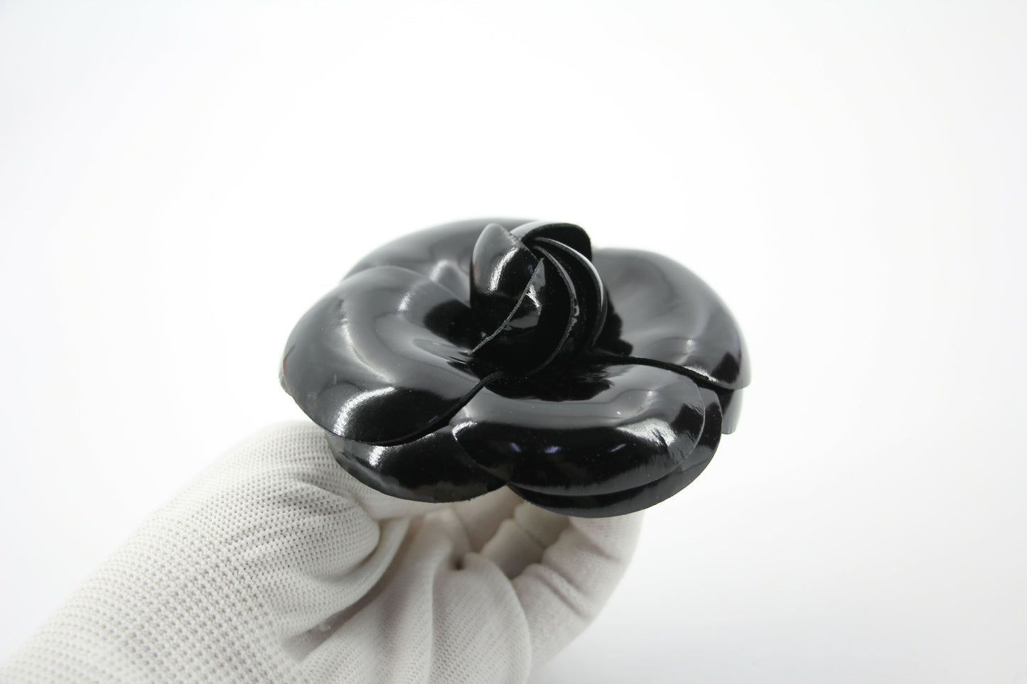 Chanel Vintage 81-85 Patent Leather Black Large Camellia Brooch