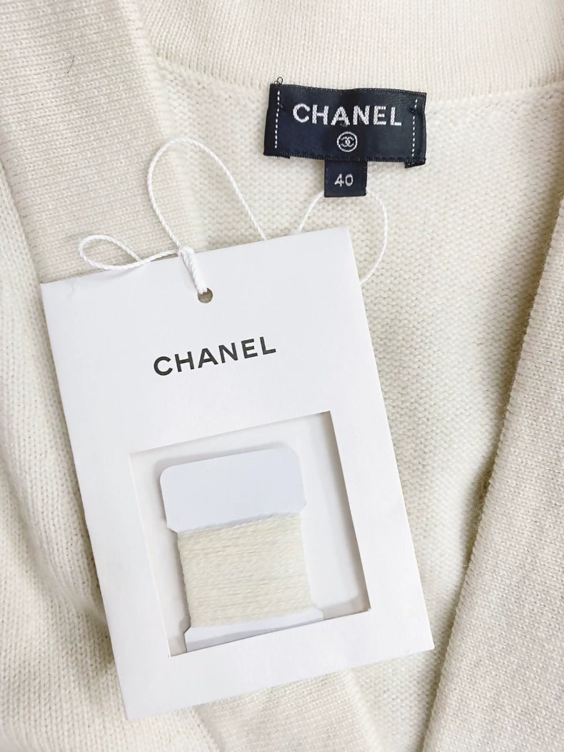 Chanel 22A ecru cardigan
