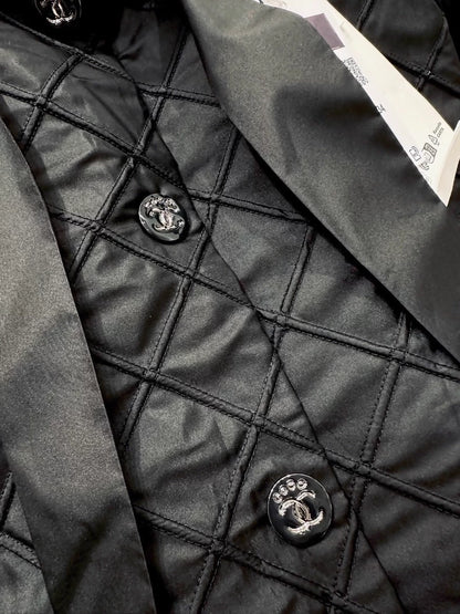 Chanel 25m new black cape hooded jacket