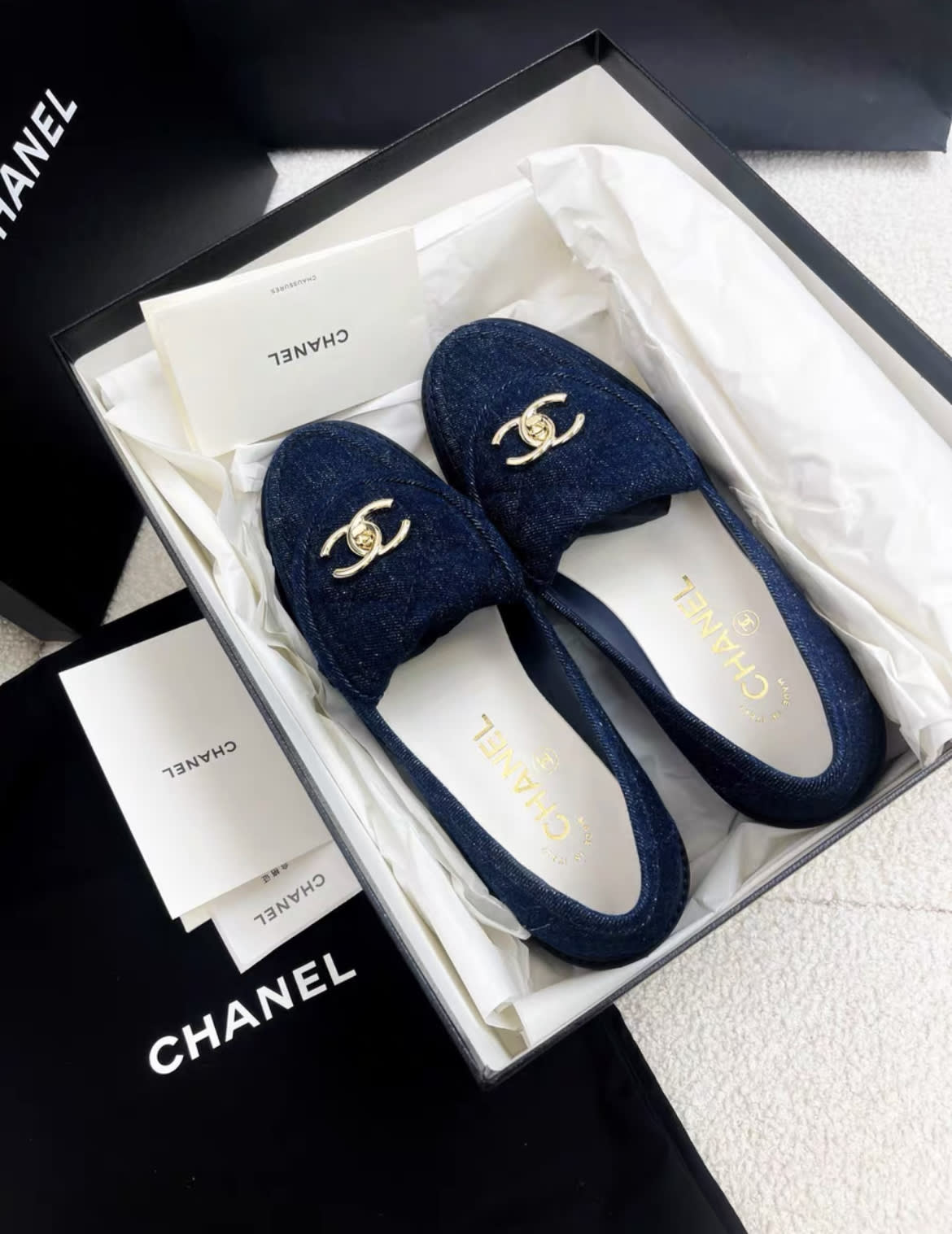 Chanel 24ss dark blue denim mocassin