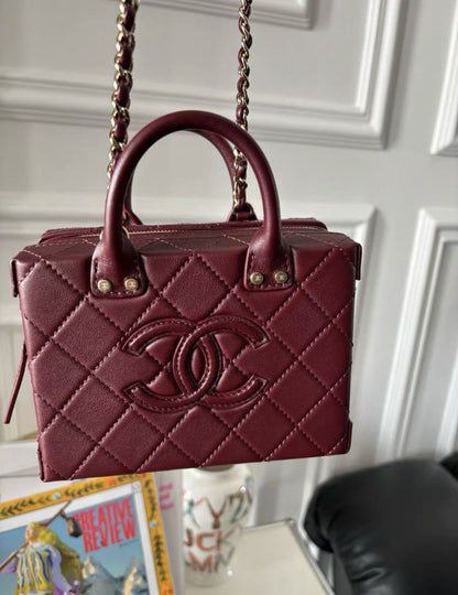 chanel22 burgundy box bags small size