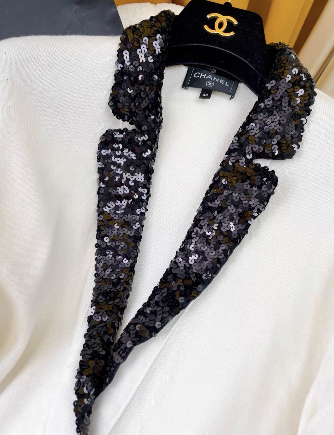 Chanel 23S white and black sequin knitted cardigan