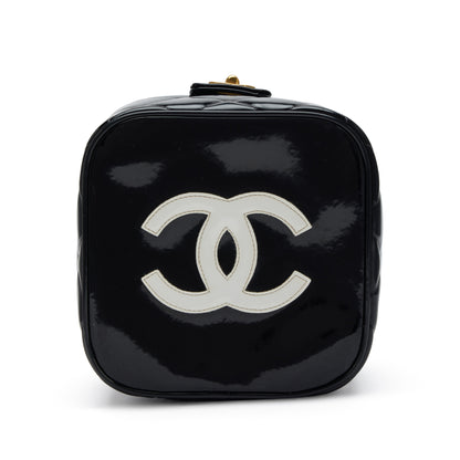 Chanel 1995 Black Quilted Patent Barbie Heart Mirror Vanity Case Bag Gold Hardware