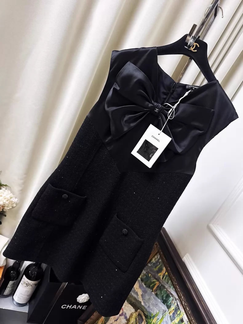 Chanel 25K black silk tweed dress