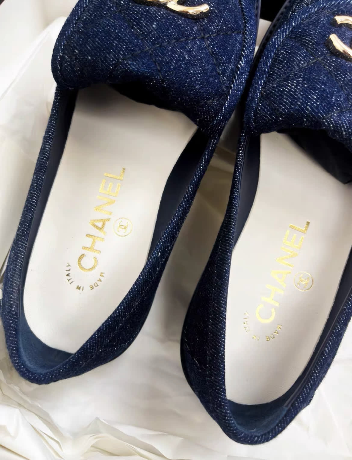 Chanel 24ss dark blue denim mocassin