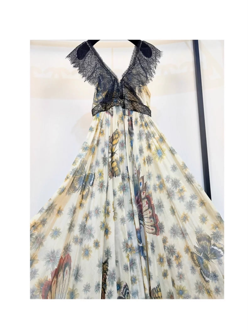 Valentino 2017 Resort Collection lace/Floral gown