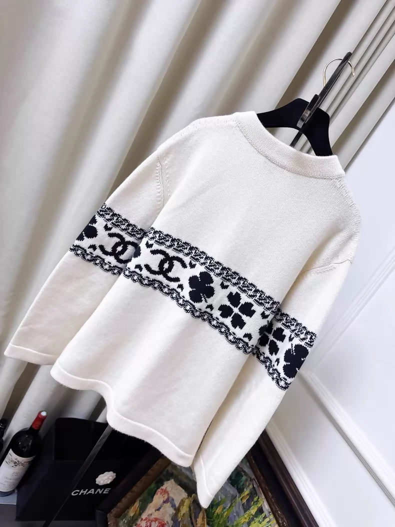 Chanel 20P black and white four-leaf clover cardigan