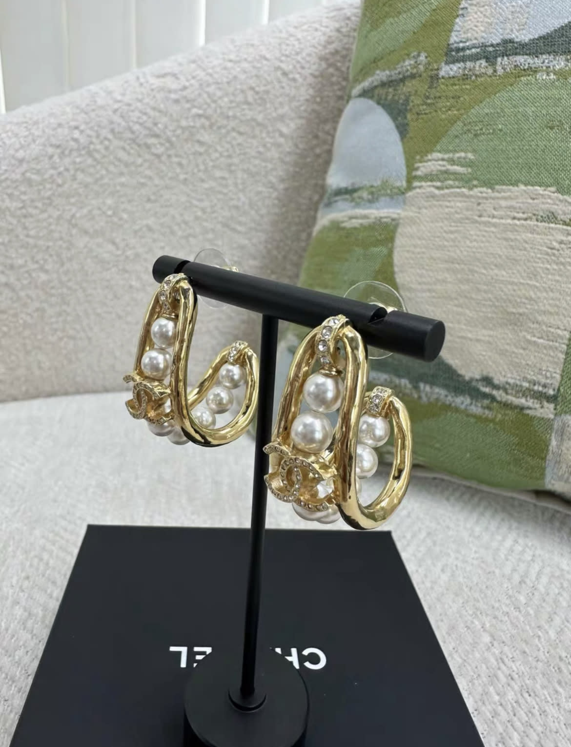 Chanel 23P gold pearl earrings