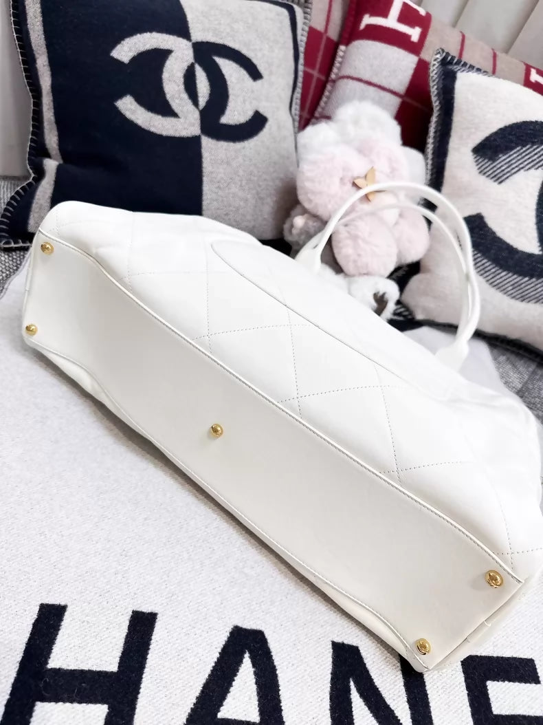 Chanel 23C White tote Bag