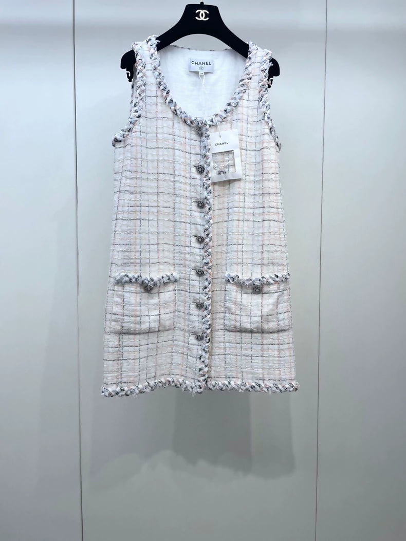 Chanel 25S ecru tweed dress