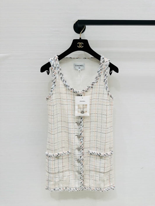 Chanel 25S mixed-color plaid tweed sleeveless vest dress