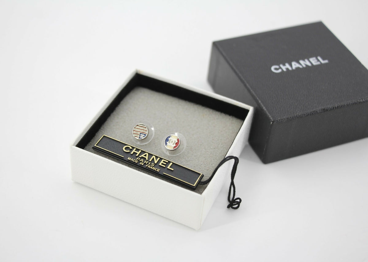 Chanel 03A Metal American Style Round Mini Clip-on Earrings