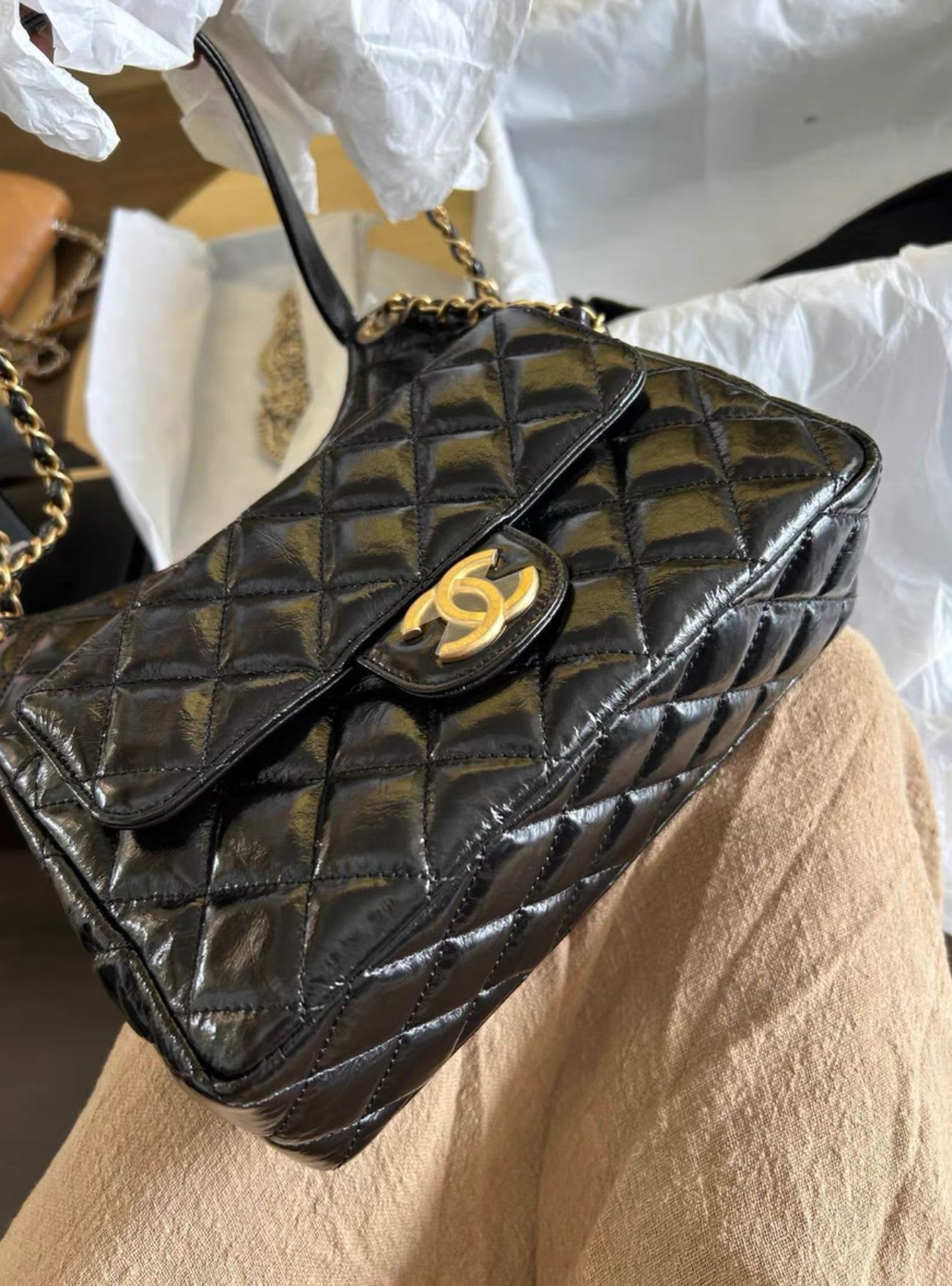 CHANEL 2023 medium CC hobo bag