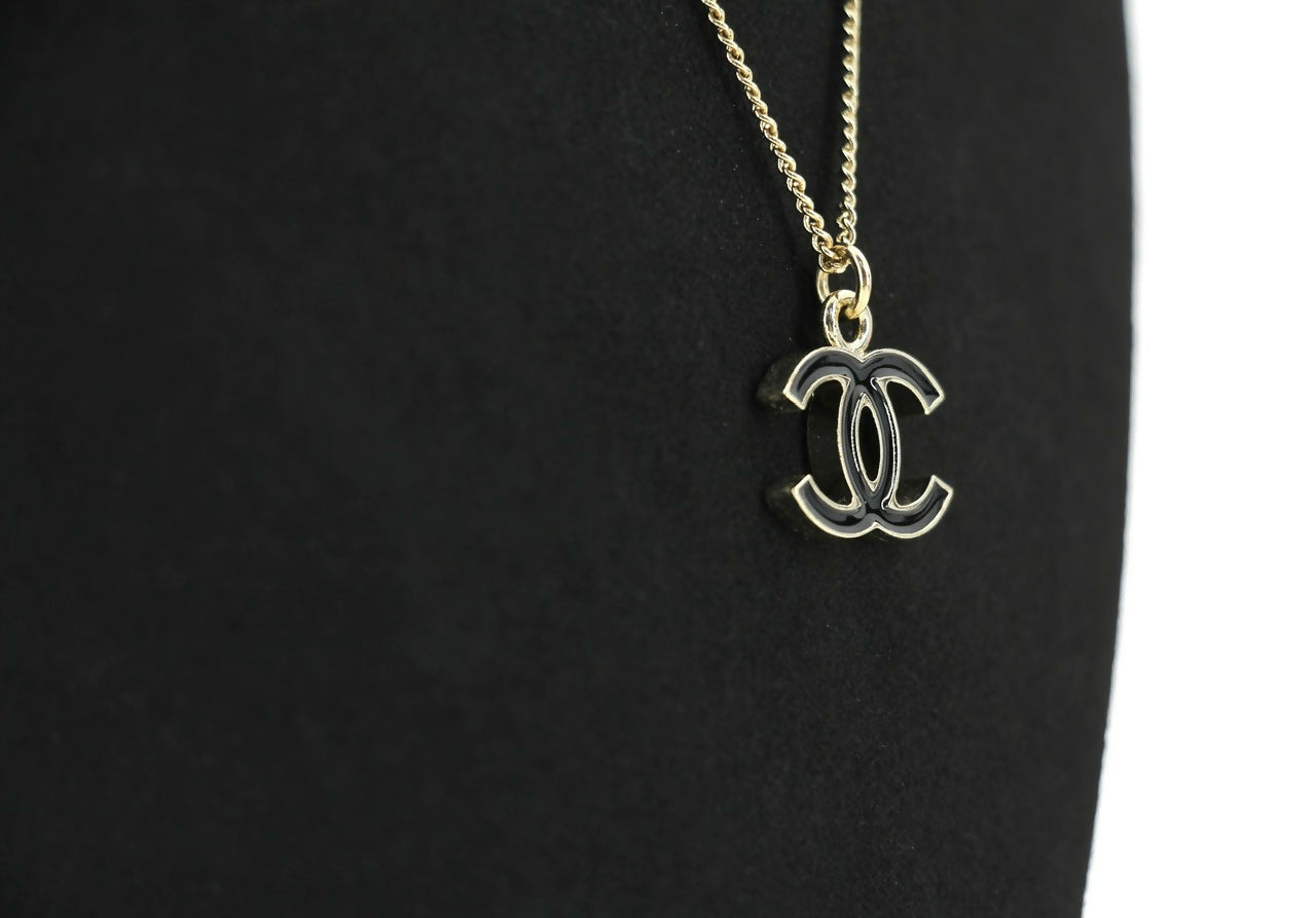 Chanel Vintage 06V Enamel Classic Black CC Light Gold Necklace