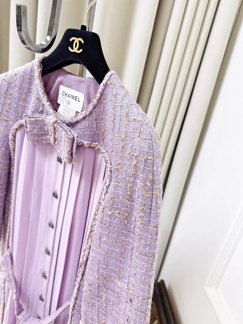 Chanel 15b Pinkish-purple tweed pleated silk dress with bow detail