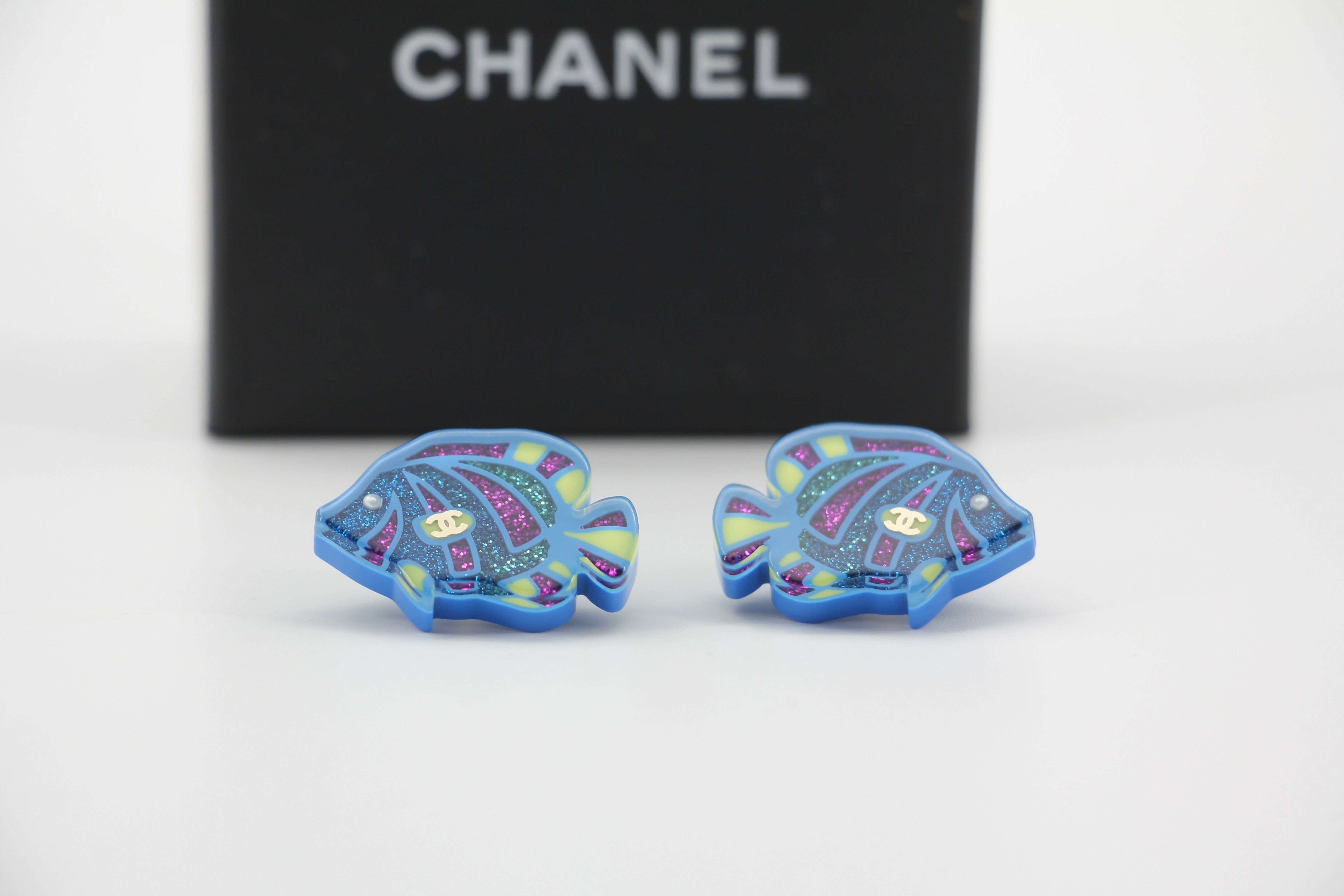 Chanel D19S Resin Blue Tropical Fish Stud Earrings – Wararni.com