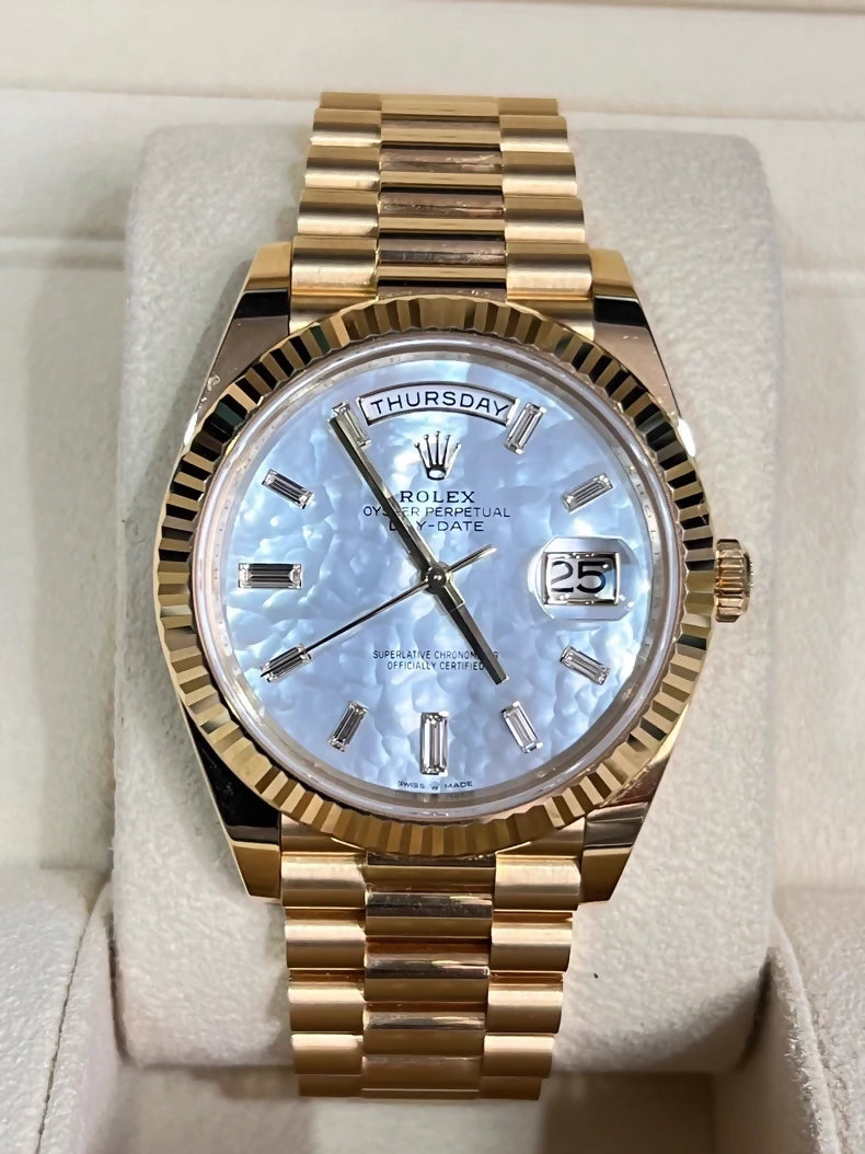 Rolex Day-Date series m228238-0071 18K yellow gold, 40mm diameter, automatic mechanical movement