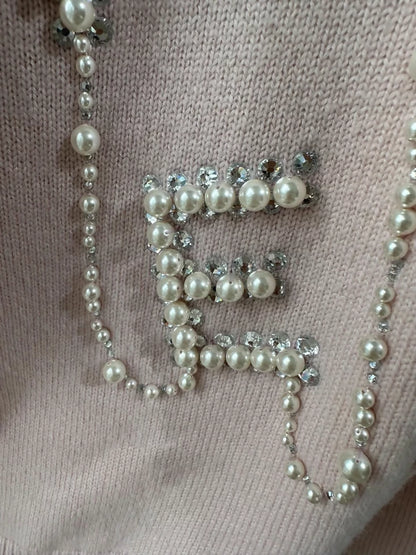 Chanel 21S pink cashmere sweater with pearl and rhinestone embroidery and letter embroidery