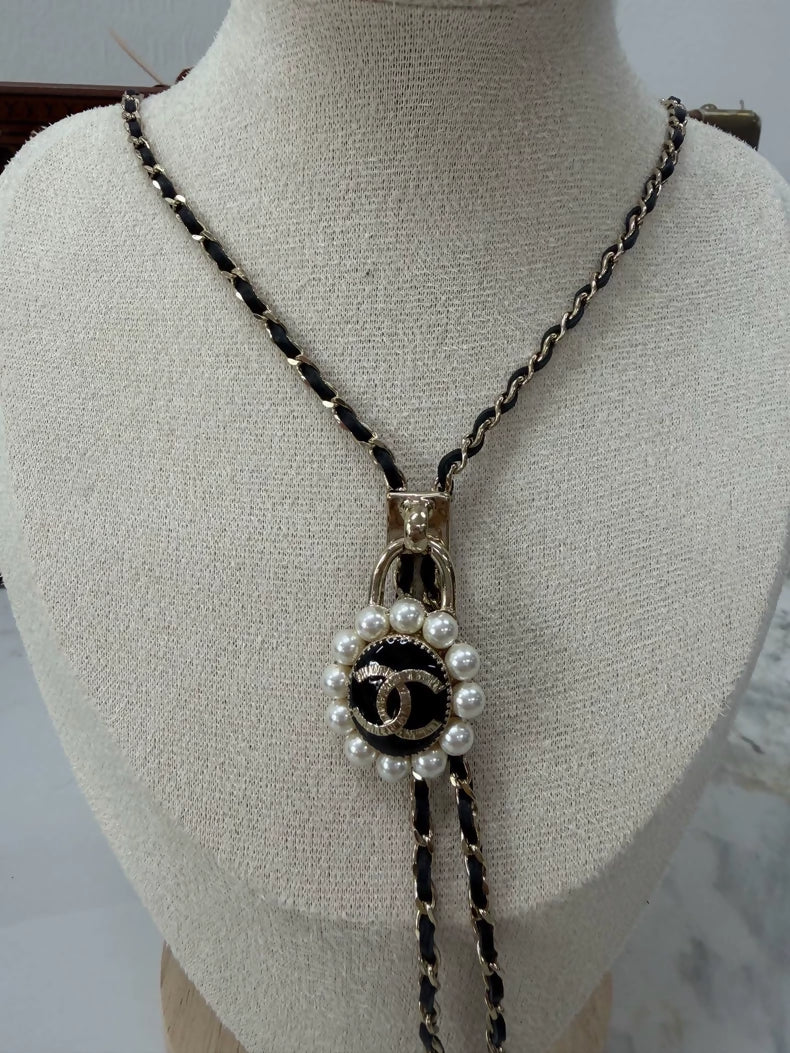 Chanel 21A leather Necklace