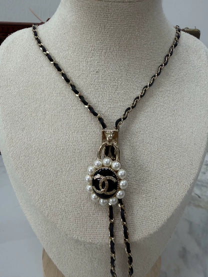 Chanel 21A leather Necklace