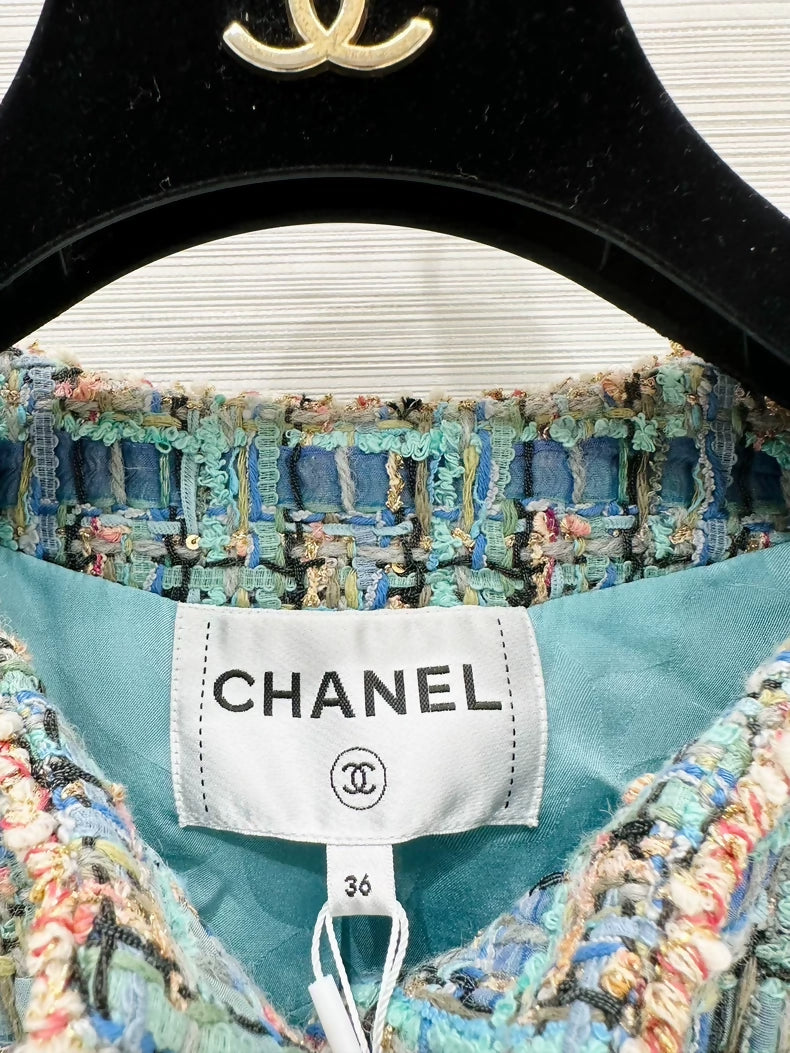 Chanel 25A Blue tweed jacket