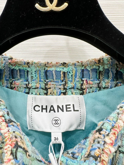 Chanel 25A Blue tweed jacket