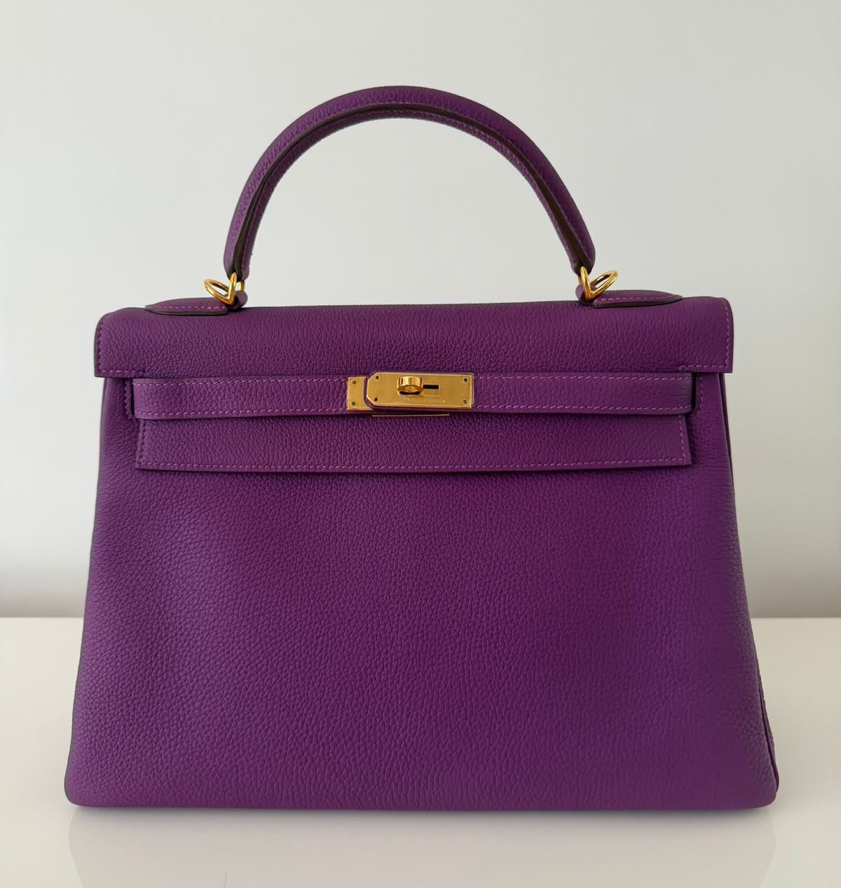 Hermes Kelly 32 anemone Togo leather gold hardware