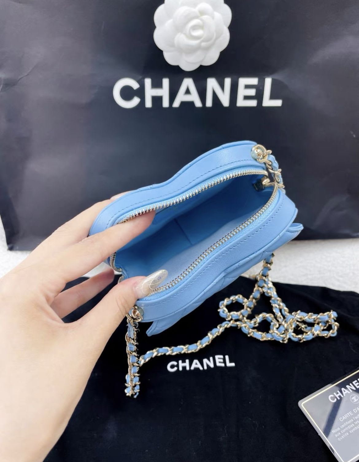 Chanel 22S baby blue small heart bag – Wararni.com