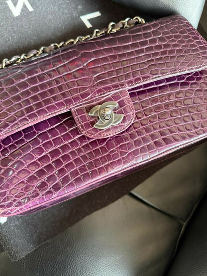 Chanel Medium Classic Flap – Exotic Alligator . Series 15 (2011)