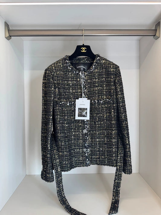 Chanel 25A Black and Gold tweed Jacket