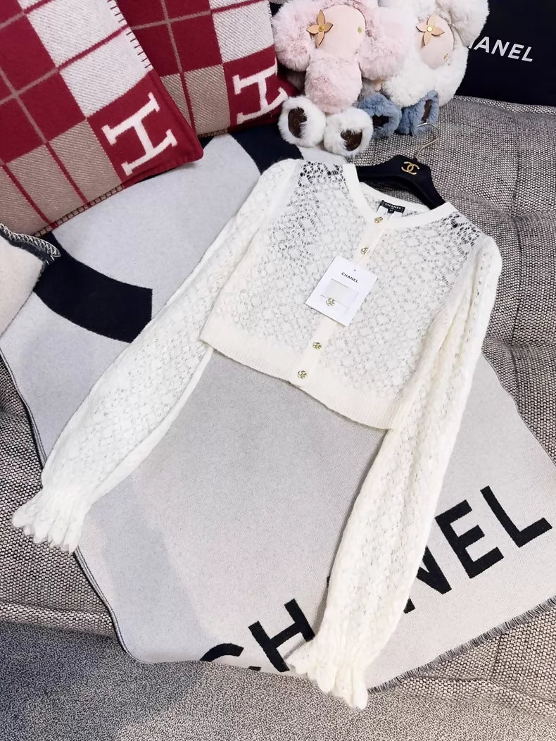 Chanel 23K off-white knit cardigan
