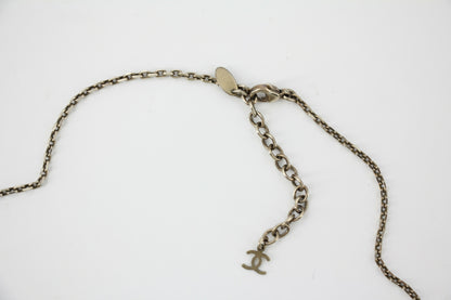 Chanel Vintage 06P Enamel Double-Sided Beige Camellia CC Logo Heart Necklace