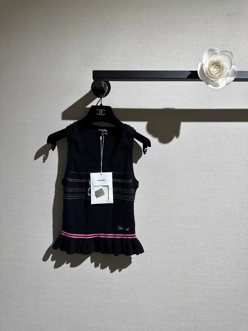 Chanel 25p Black Fish top
