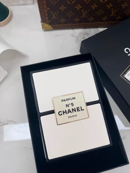 Chanel 2020 White and Black Calfskin No.5 Perfume Box Evening Clutch Gold Hardware