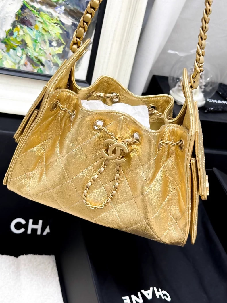 CHANEL ゴールド サテン キルティング パーティーバッグ Chanel 26C 25bag hold leather mini bag – Wararni.com