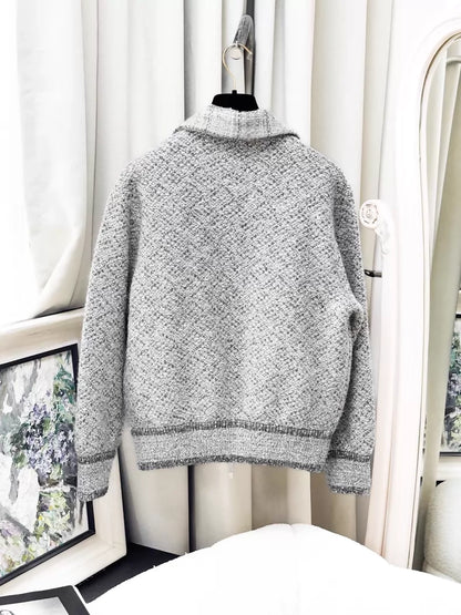 Chanel 25B grey wool jacket with silver thread knit
