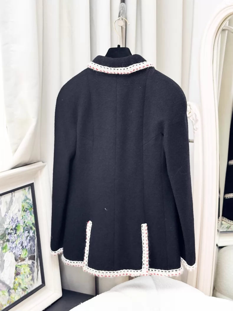 Chanel 18B Black tweed Jacket