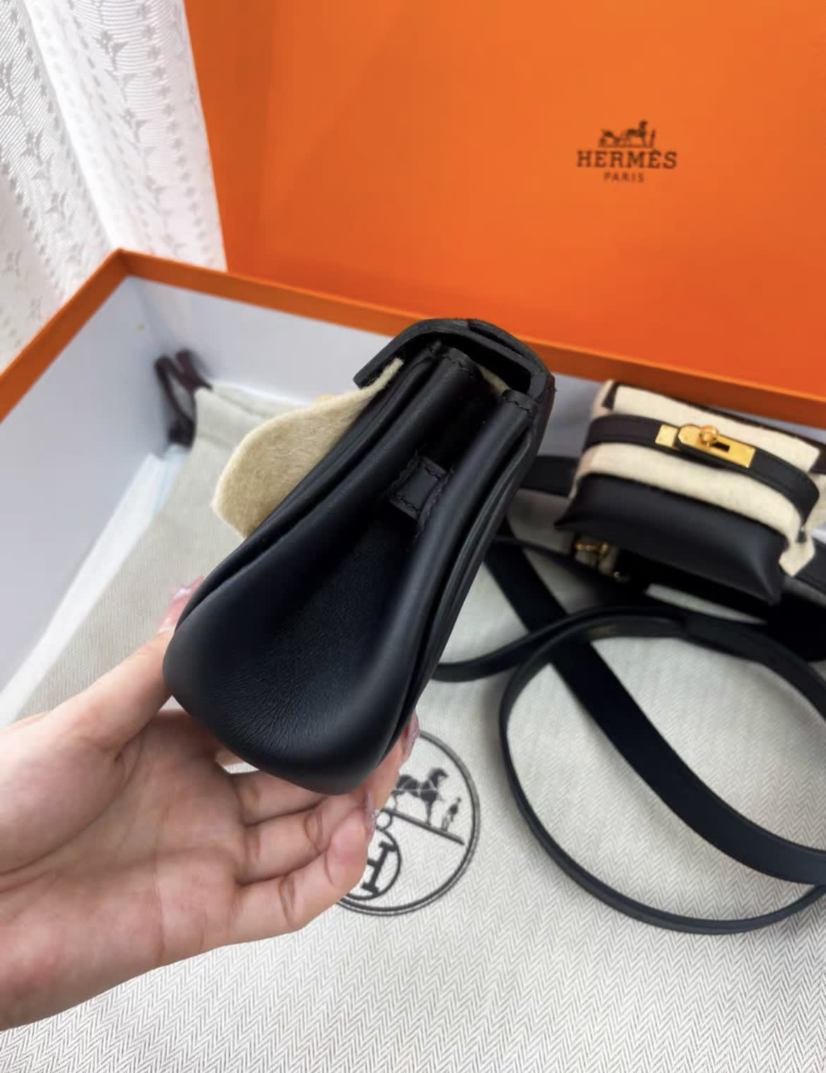 HERMÈS Kelly Moove shoulder bag