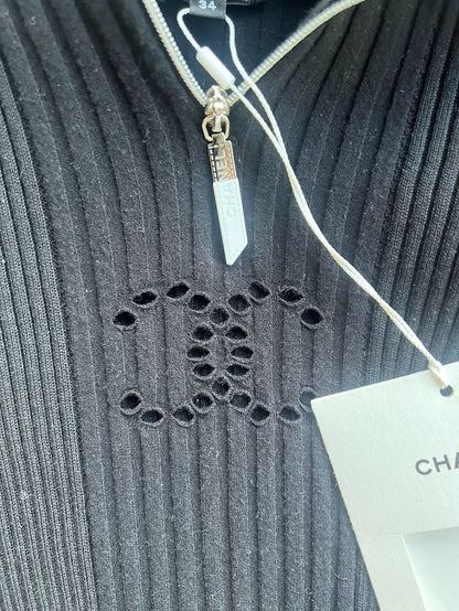 Chanel 25C black hooded T-shirt
