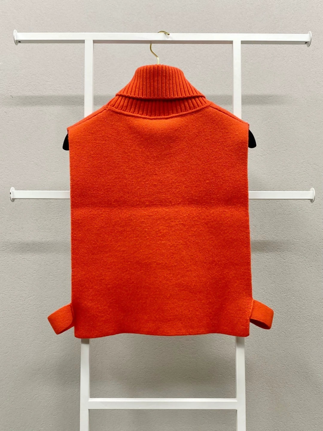Chanel 21k red turtleneck vest top