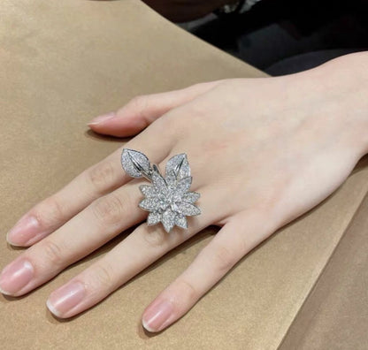 Van Cleef & Arpels Lotus Full Diamond High Jewelery Ring