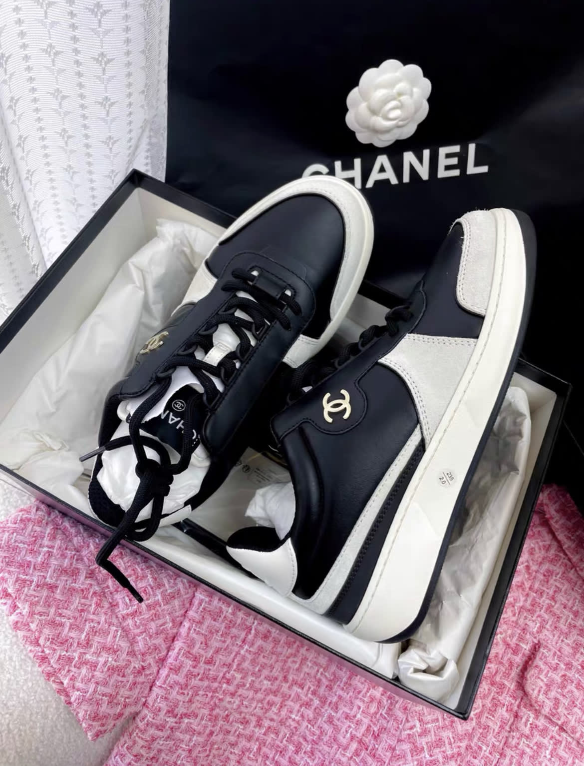 CHANEL Chanel 23B new black sneakers - 37 Shoes - Used fashion item from Wararni