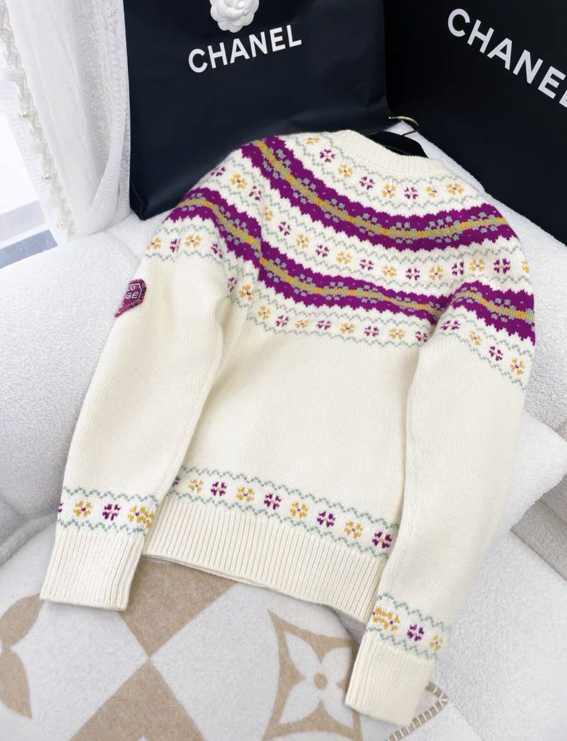 Chanel coco neige ski series colourful knitted white sweater