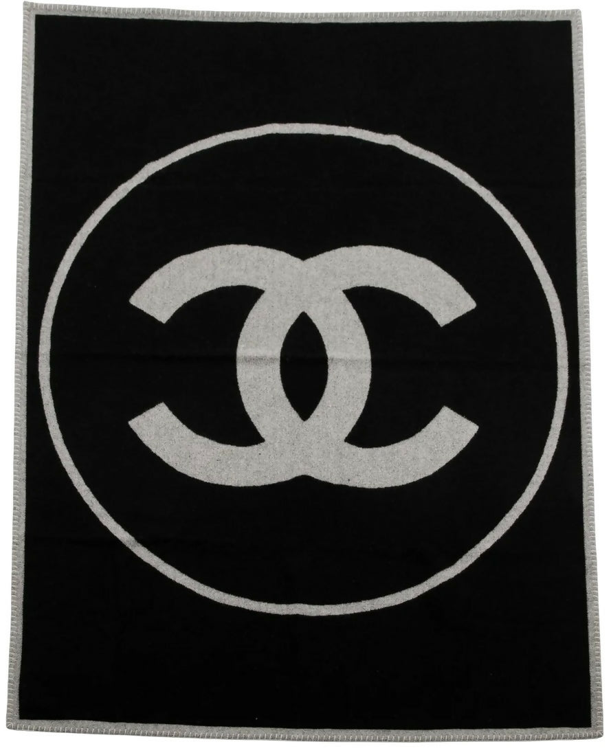 NWT Large Chanel Black & Grey Wool Cashmere CC Throw Blanket Decor
