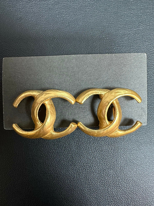 Chanel Vintage 00 Gold Plated CC Clip-on Earrings